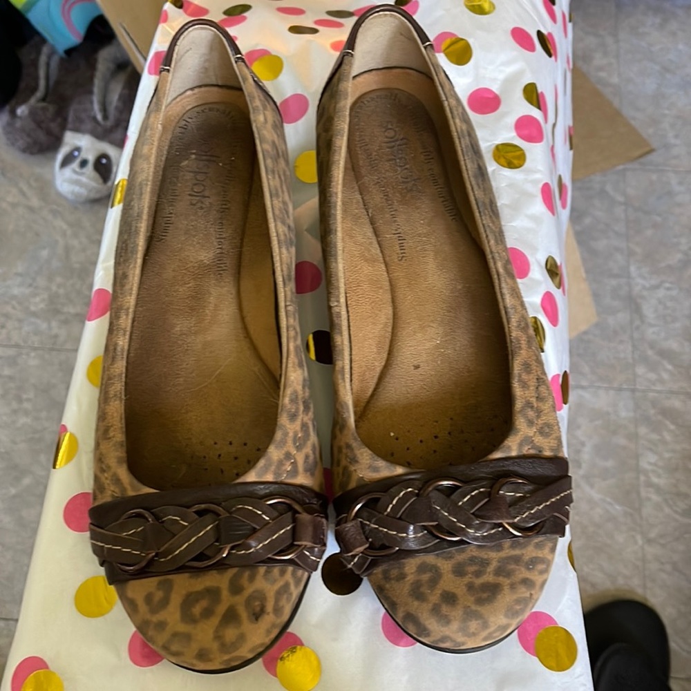Super Comfy Flats!!